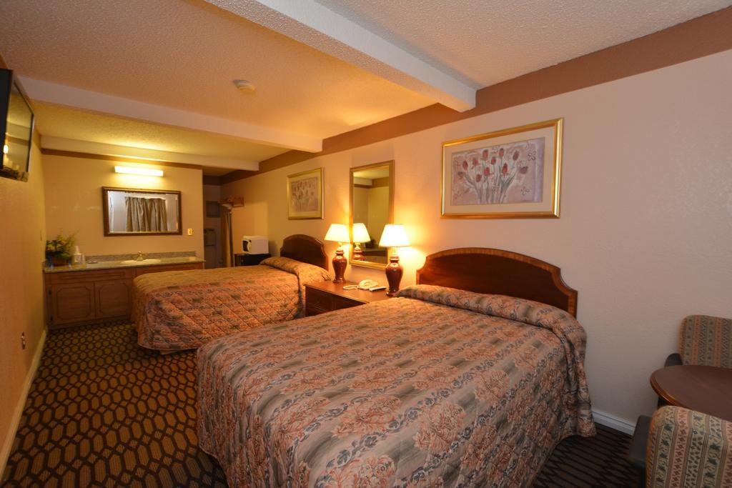Newcastle Motel 2*